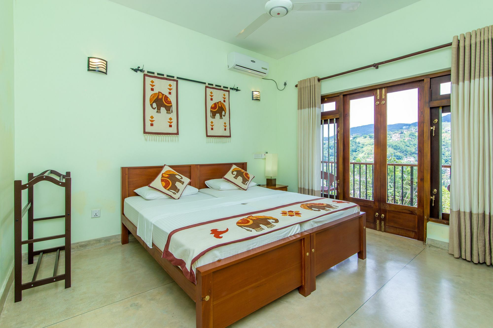 Jack Tree Lodge แคนดี้ ภายนอก รูปภาพ
