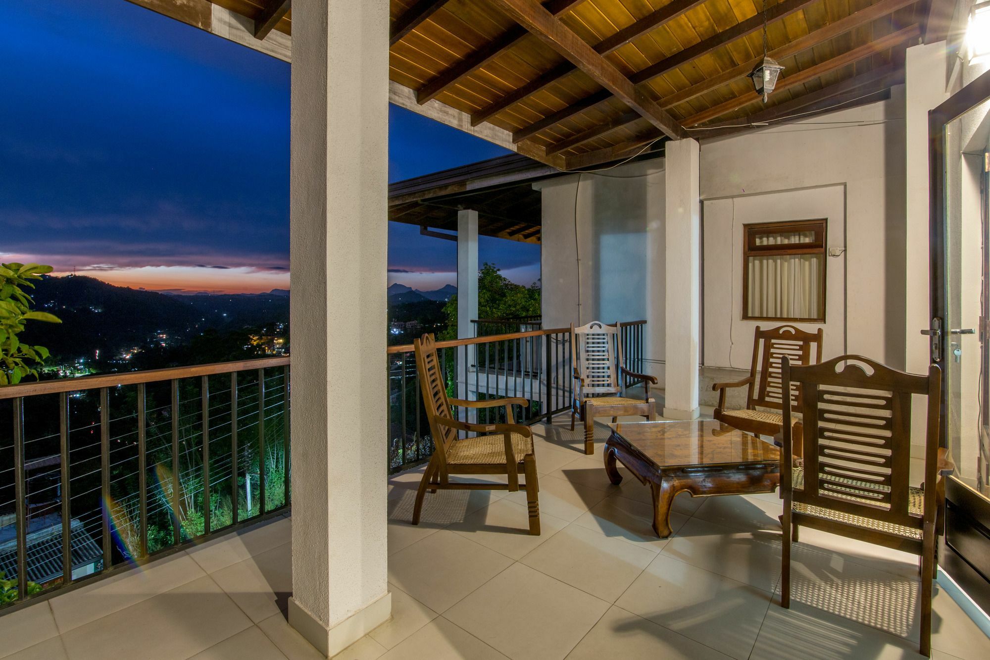 Jack Tree Lodge แคนดี้ ภายนอก รูปภาพ